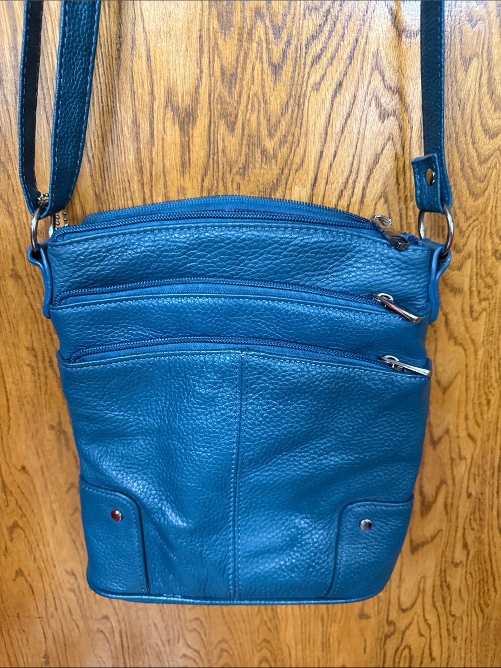 Roma Leather Cal Wyn bag. NWOT